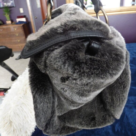 TAMARIS GOTH FAUX FUR LARGE HANDBAG WITH COMPARTMENTS AND TARTAN CHECK LINING - Picture 5 of 13